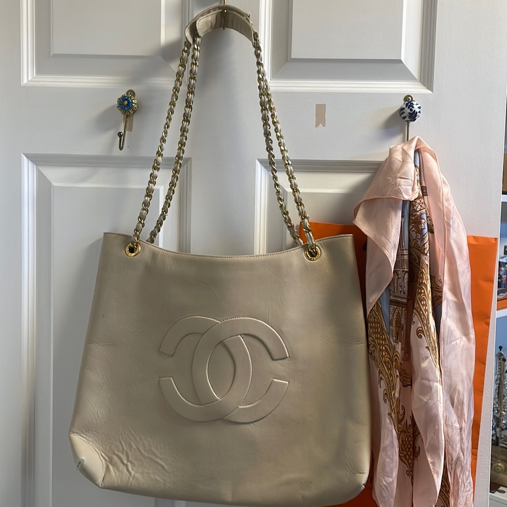 Chanel purse